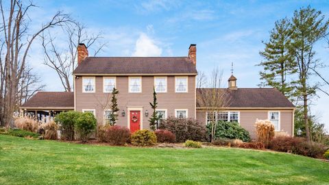 Photo of 5110 Wilshire Drive, Zanesville, OH 43701 (MLS # 225044788)