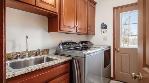 Tiny photo for 5110 Wilshire Drive, Zanesville, OH 43701 (MLS # 225044788)