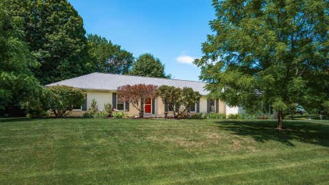 Photo of 8759 Ramblewood Court NW, Pickerington, OH 43147 (MLS # 226029588)