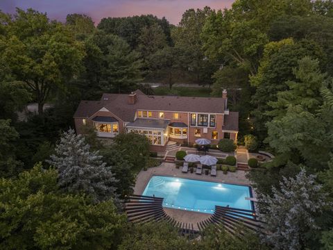 Photo of 4155 Clairmont Road, Upper Arlington, OH 43220 (MLS # 225030914)