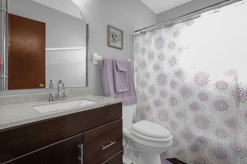 Tiny photo for 1097 S Hague Avenue, Columbus, OH 43204 (MLS # 225037278)