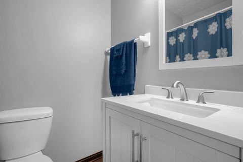 Tiny photo for 1097 S Hague Avenue, Columbus, OH 43204 (MLS # 225037278)