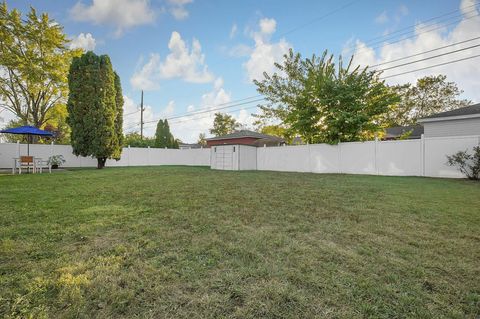 Tiny photo for 1097 S Hague Avenue, Columbus, OH 43204 (MLS # 225037278)