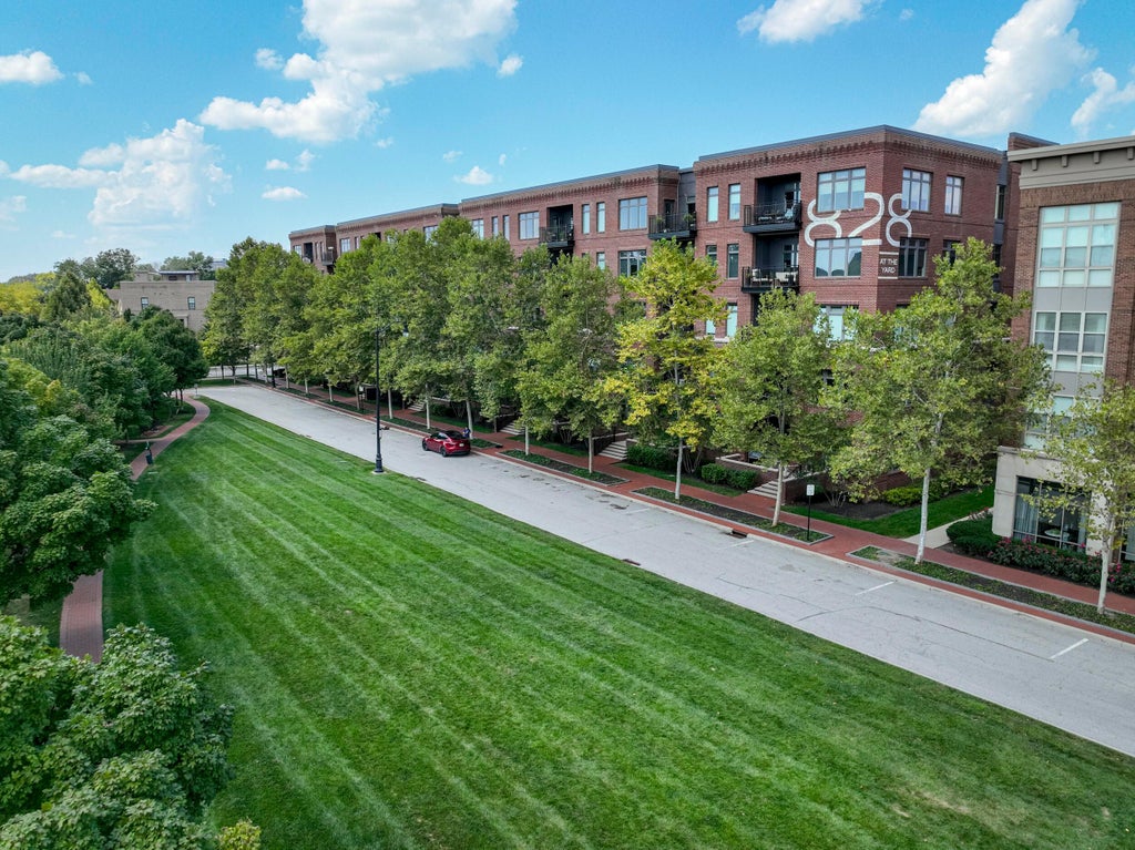 Photo of 828 Bobcat Avenue 305 #305, Columbus, OH 43212 (MLS # 226037034)