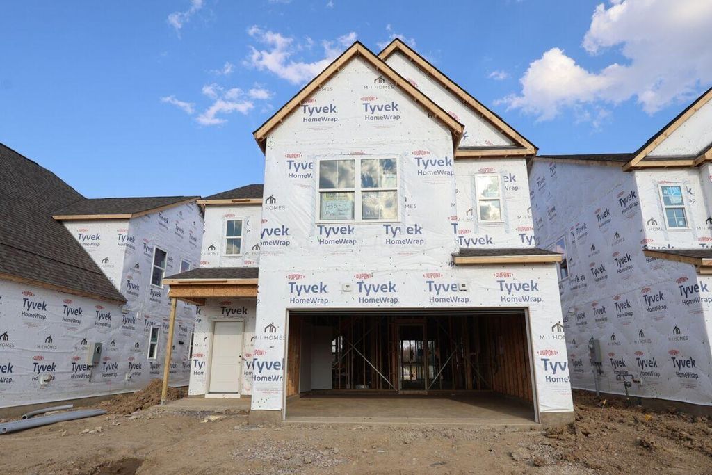 Photo of 5751 Valleydale Road, Powell, OH 43065 (MLS # 226012200)