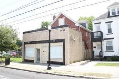 Photo of 1689 E Main Street, Columbus, OH 43205 (MLS # 226004656)