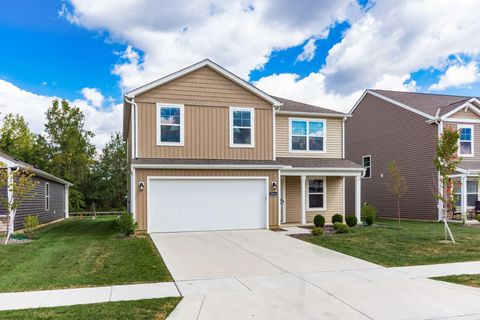 Photo of 3816 Miltonsburg Drive, Grove City, OH 43123 (MLS # 225032437)