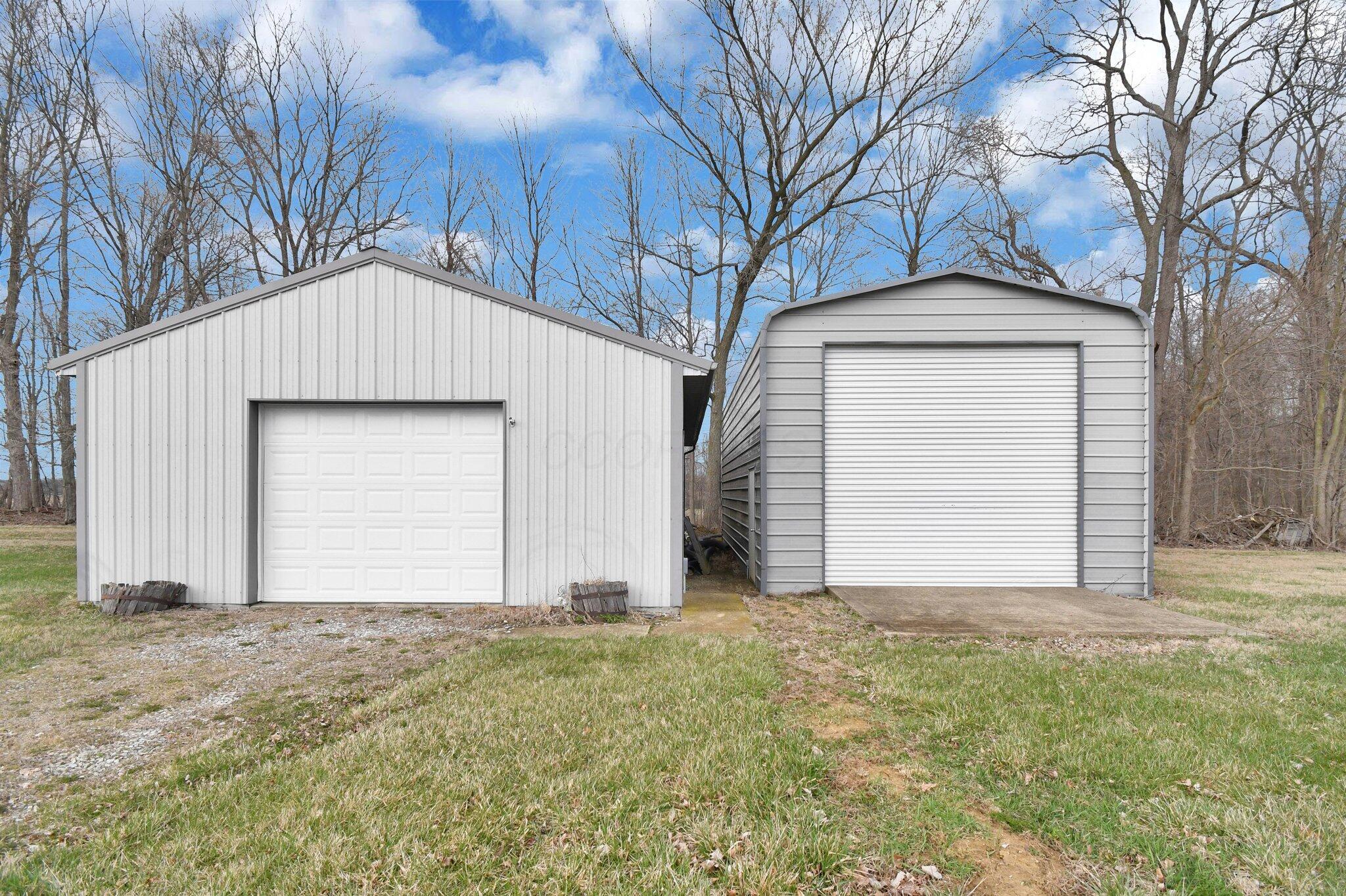 1421 Porter Lane, Centerburg, Ohio image 24