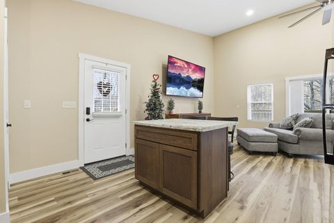 Tiny photo for 20029 Sowers Road, Laurelville, OH 43135 (MLS # 226002560)