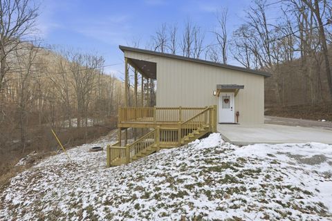 Tiny photo for 20029 Sowers Road, Laurelville, OH 43135 (MLS # 226002560)