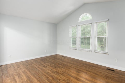 Tiny photo for 6290 Harlem Road, New Albany, OH 43054 (MLS # 226031750)