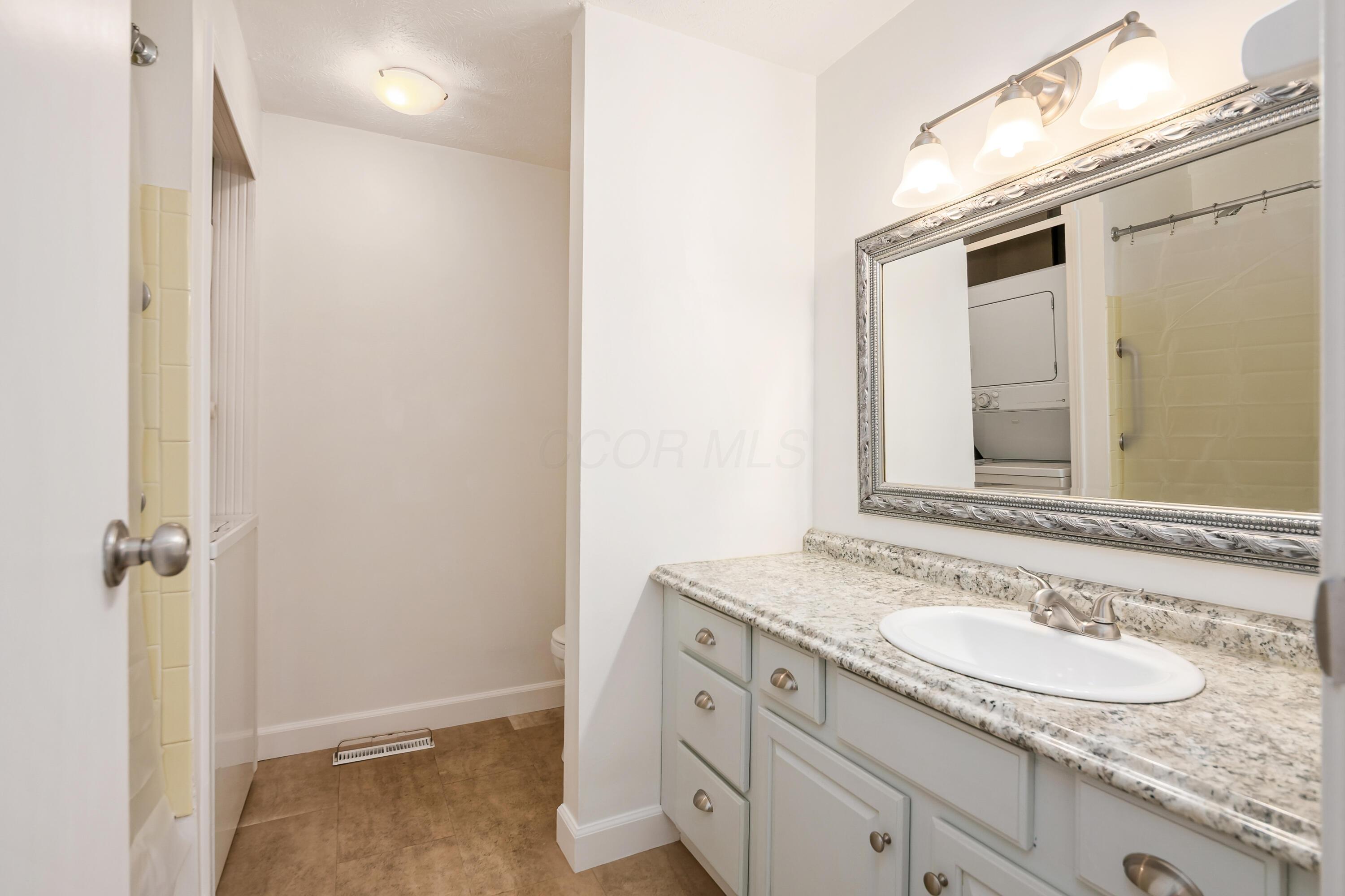 95 Lancelot Lane, Westerville, Ohio image 12