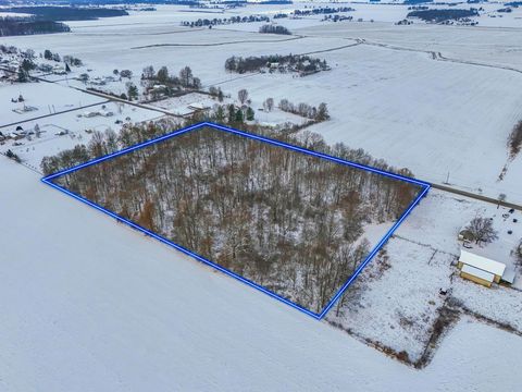 Photo of 0 Decliff-Big Island Road, Marion, OH 43302 (MLS # 225044217)