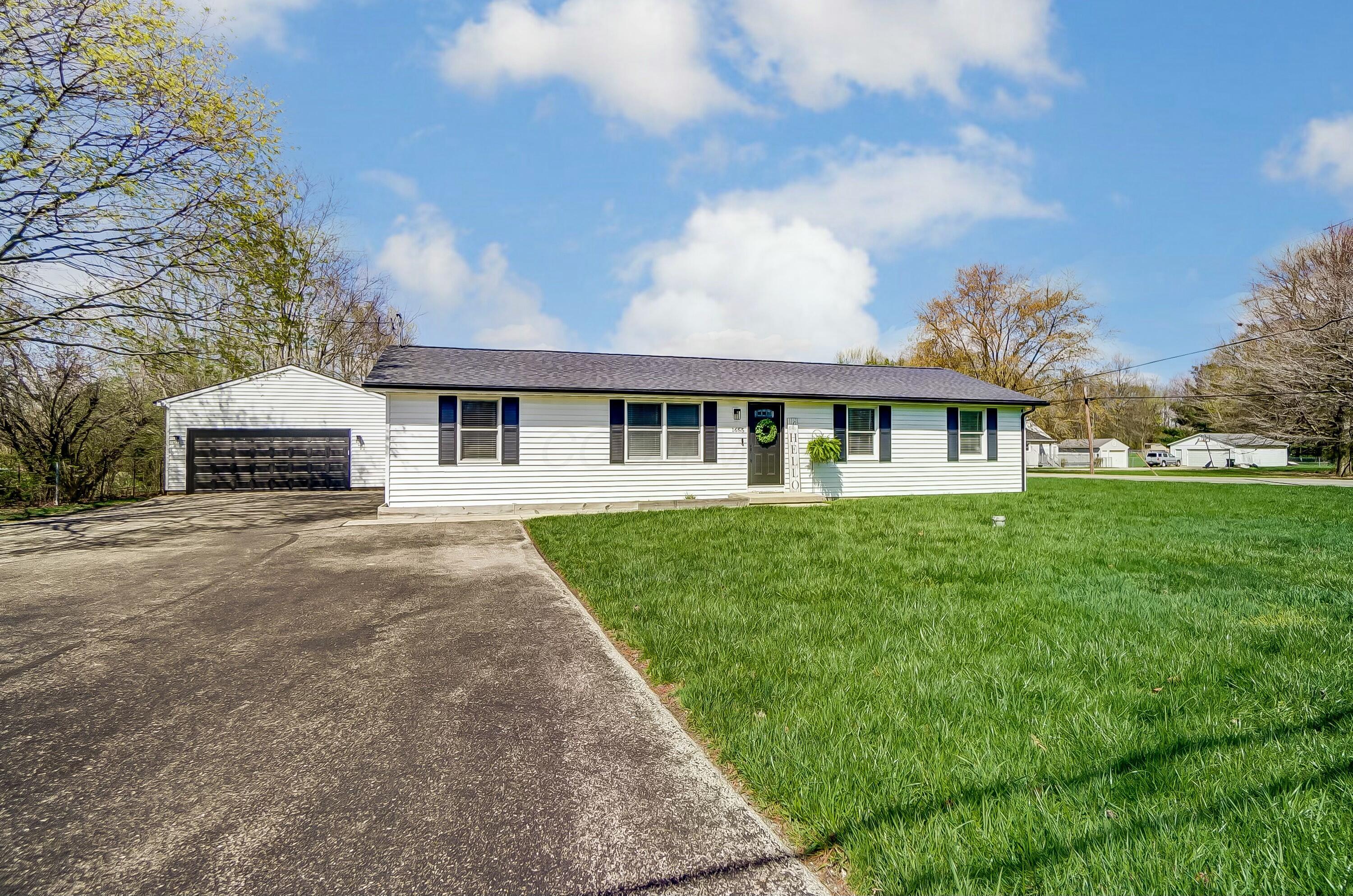1655 Titus Road, Springfield, Ohio image 3