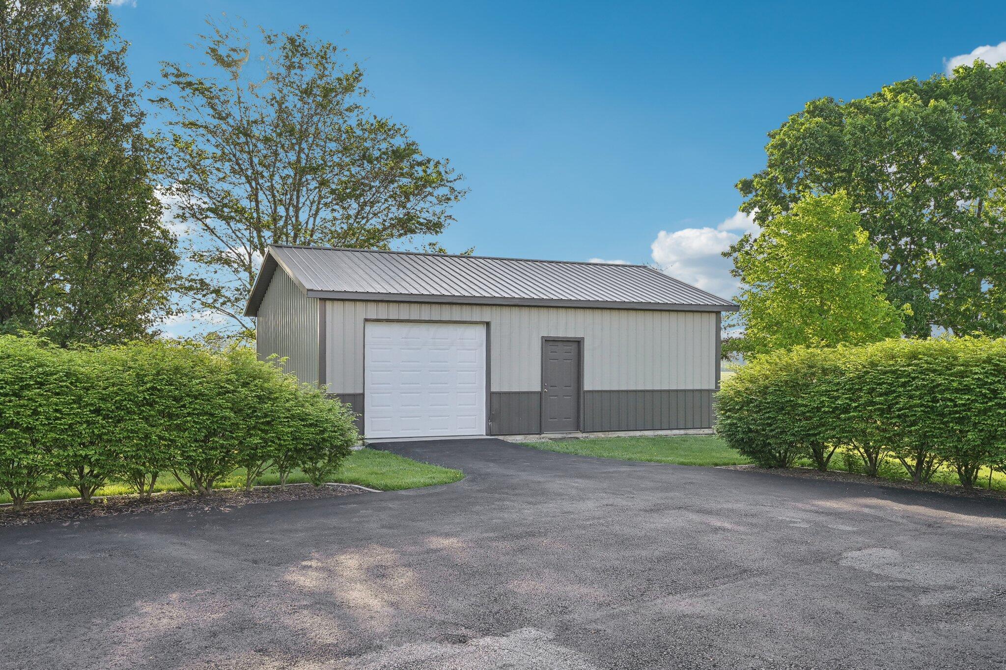 8655 Gerich Lilly Road, West Jefferson, Ohio image 3