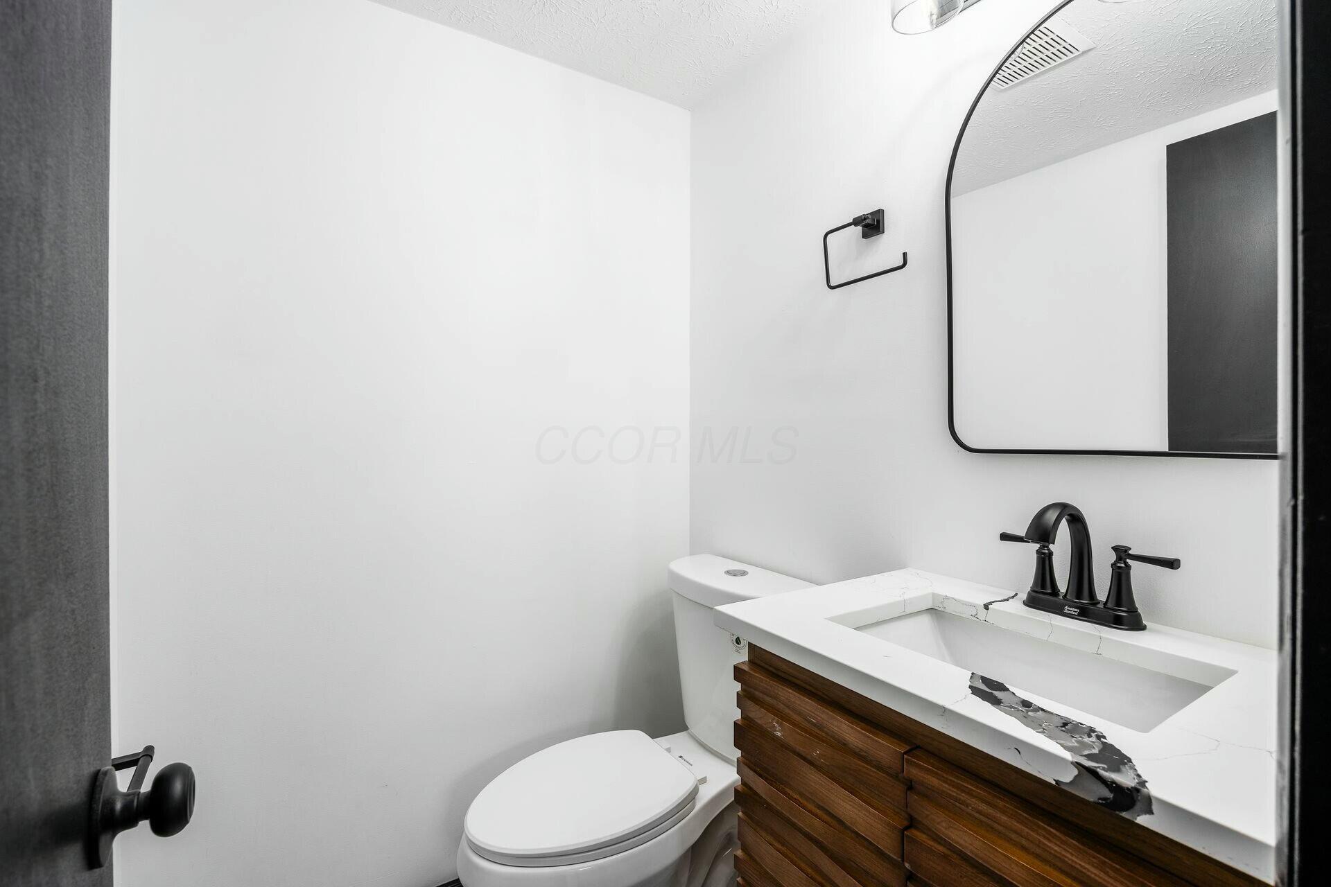 1619 Valley Crest Drive, Columbus, Ohio image 25