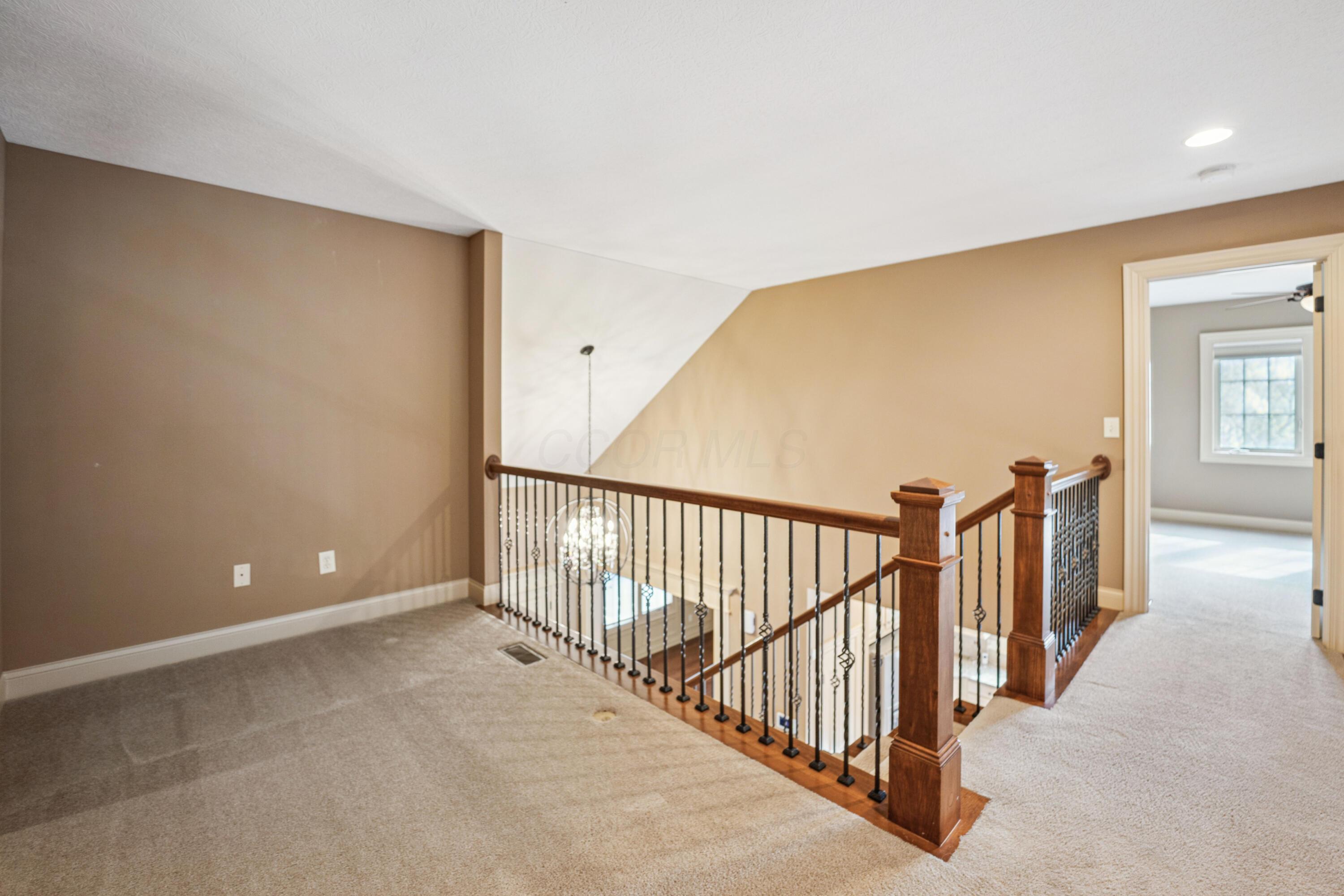 6536 Wesley Way, Westerville, Ohio image 38