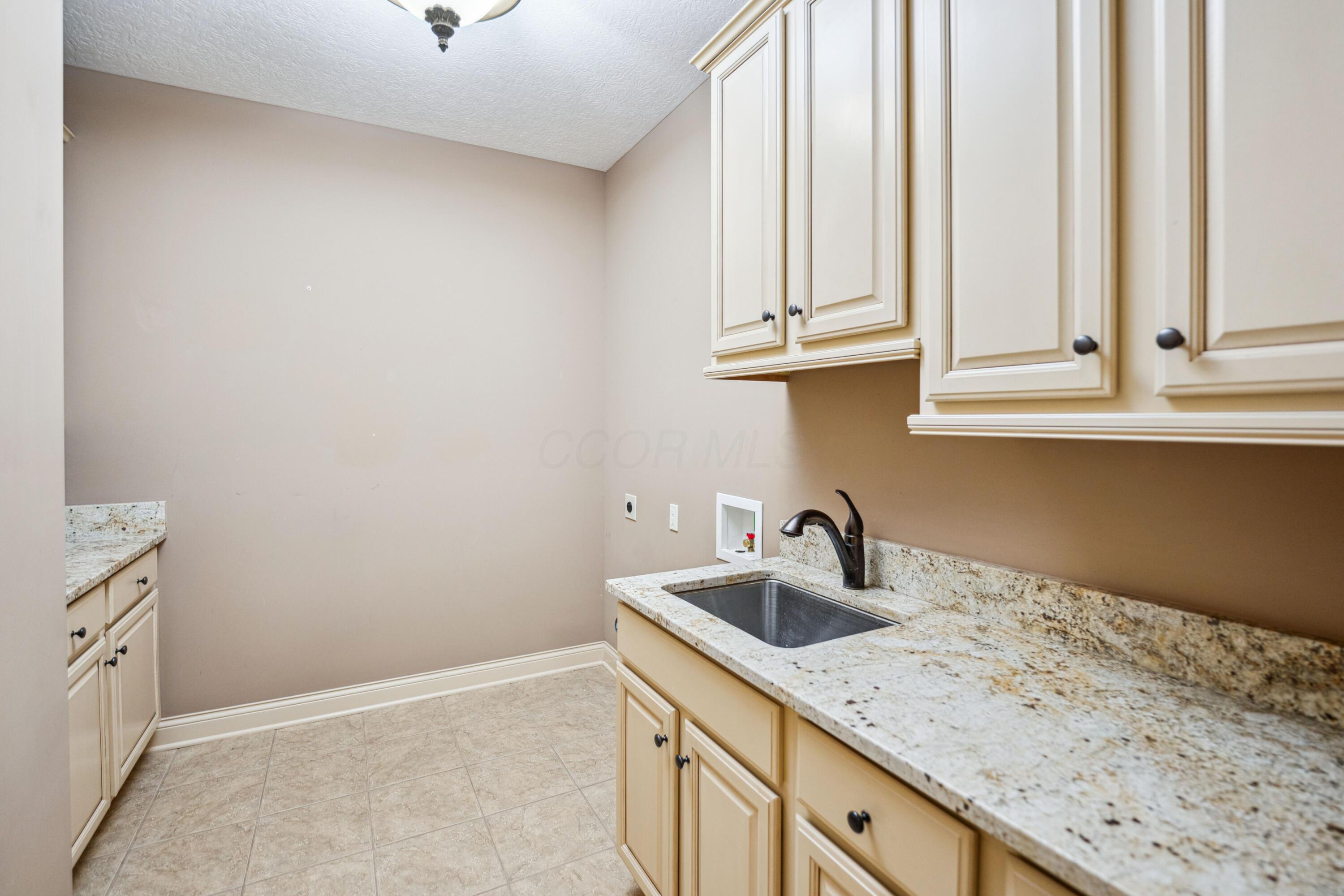 6536 Wesley Way, Westerville, Ohio image 11