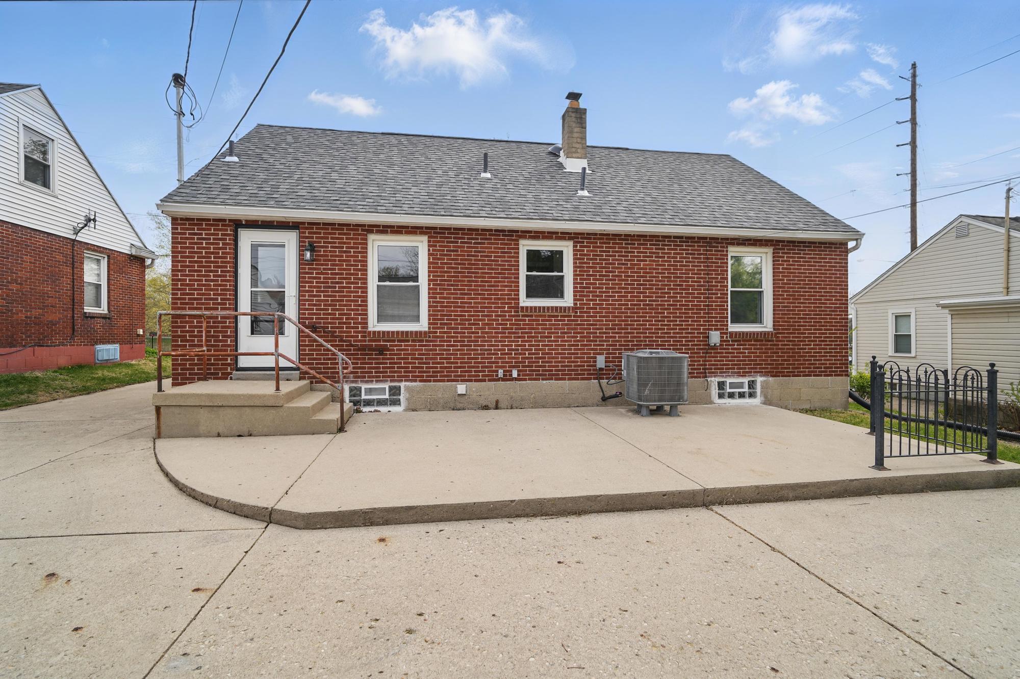 910 W 1st Street, Springfield, Ohio image 38