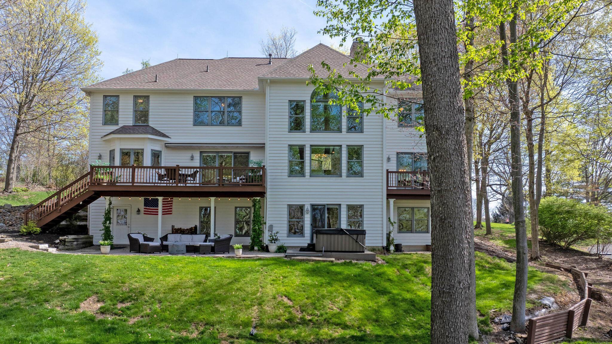 362 Bryn Du Drive, Granville, Ohio image 2
