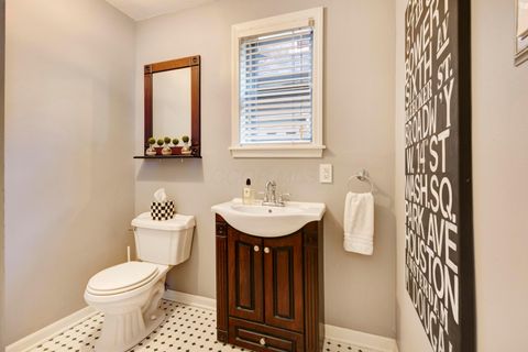 Tiny photo for 1039 Hunter Avenue, Columbus, OH 43201 (MLS # 225037567)
