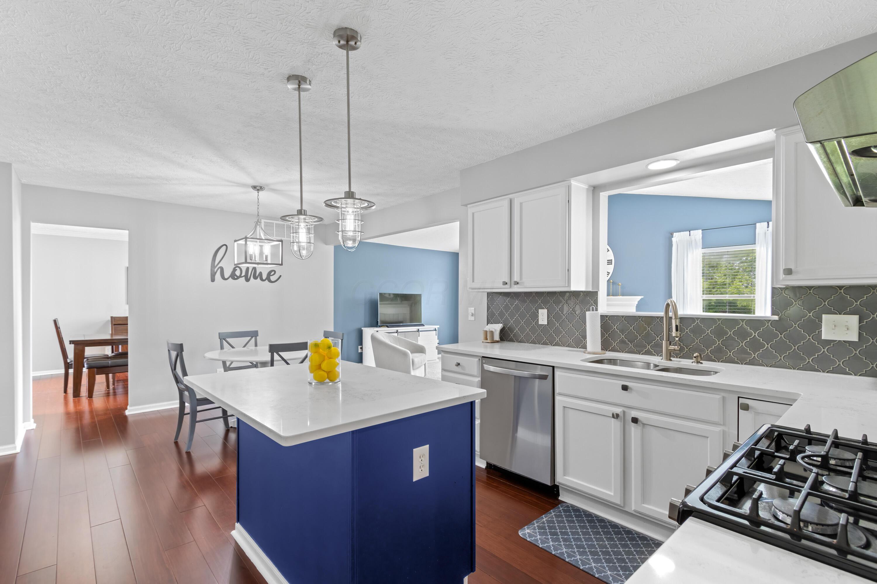 2900 Jamestown Drive, Powell, Ohio image 10