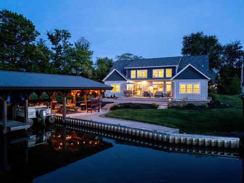 Photo of 14955 Township Road 405, Thornville, OH 43076 (MLS # 226016935)