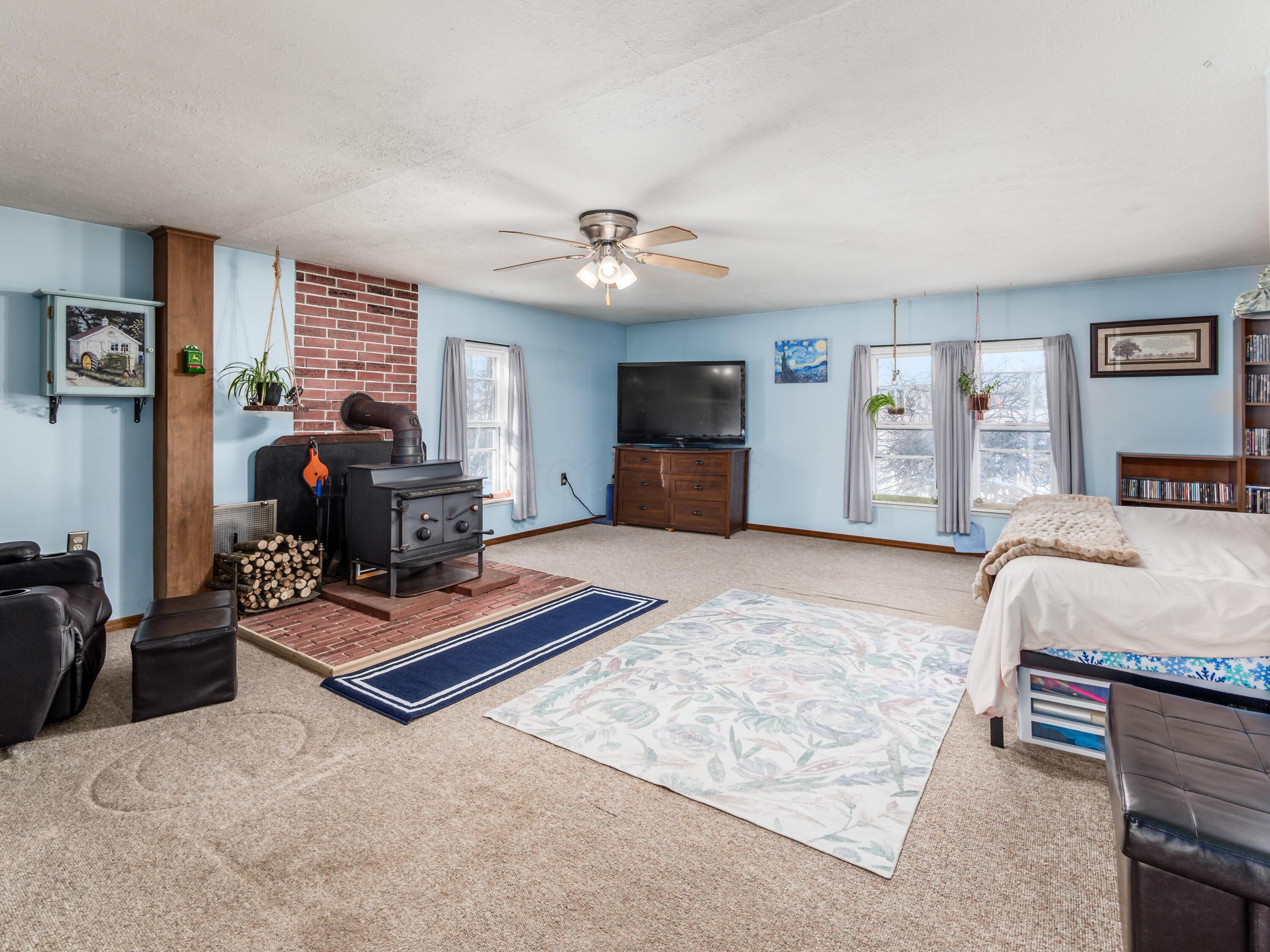 18300 Paige Road, Mount Vernon, Ohio image 21