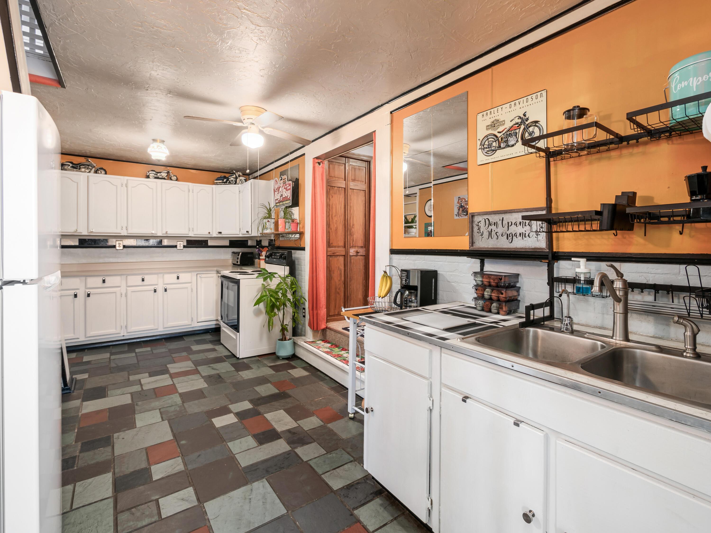 18300 Paige Road, Mount Vernon, Ohio image 15