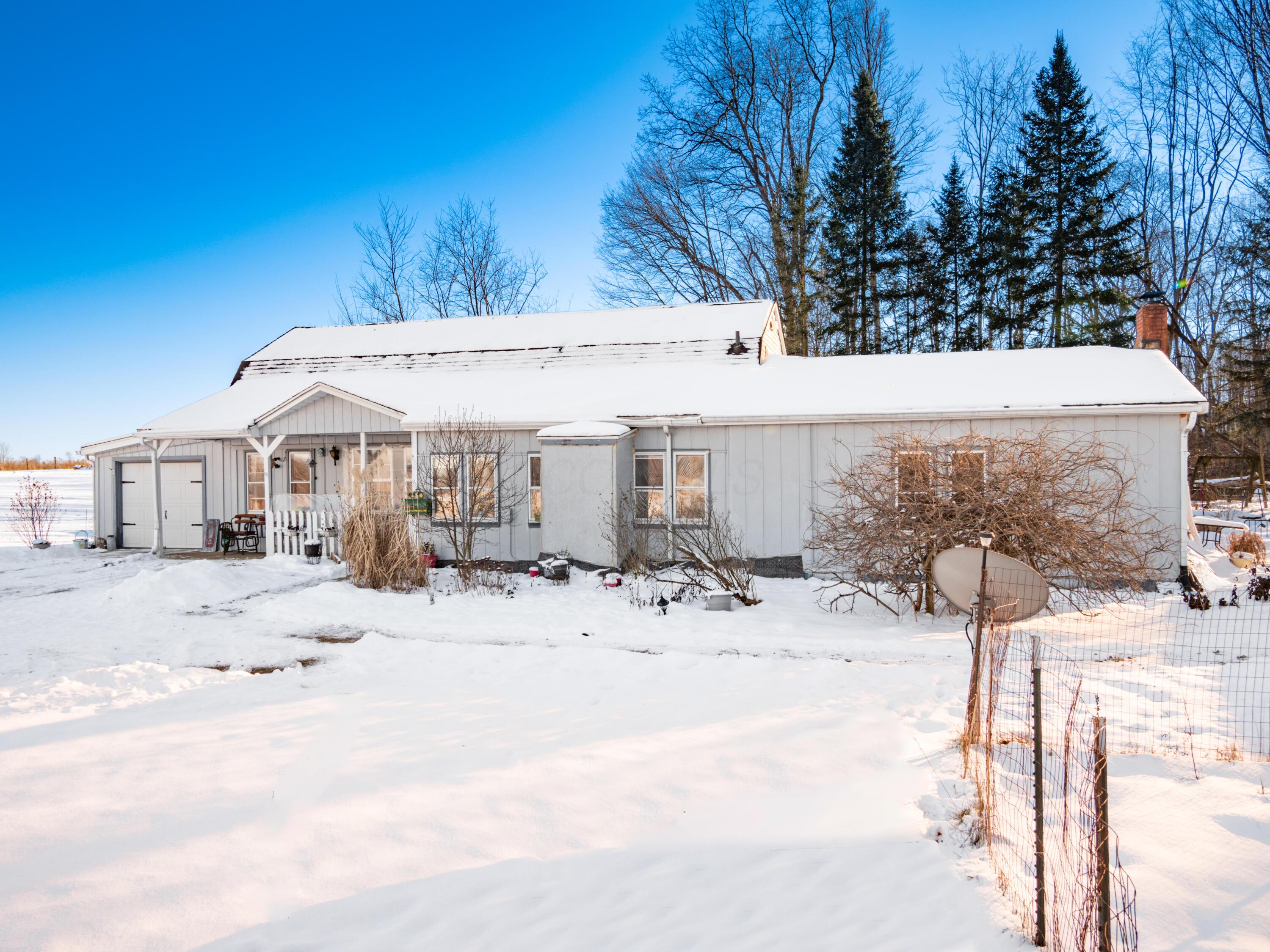 18300 Paige Road, Mount Vernon, Ohio image 4