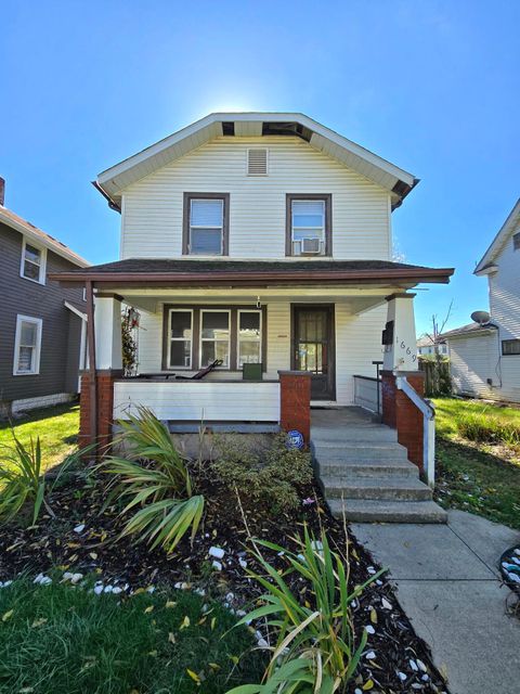 Photo of 1669 Manchester Avenue, Columbus, OH 43211 (MLS # 225039828)