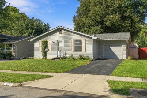 Photo of 2255 Cardston Drive, Columbus, OH 43232 (MLS # 226036951)