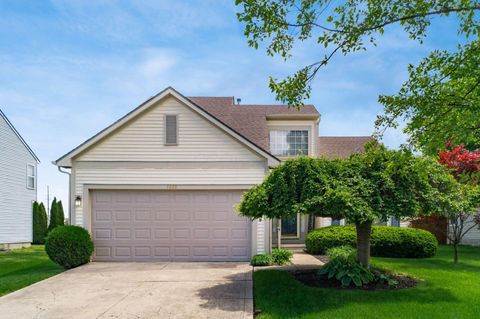 Photo of 1032 Portlock Drive, Columbus, OH 43228 (MLS # 226014447)