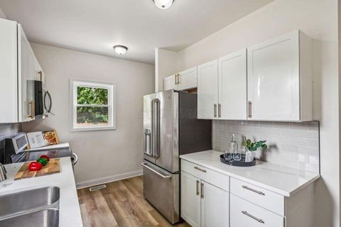 Tiny photo for 3216 E 5th Avenue, Columbus, OH 43219 (MLS # 225039593)
