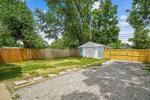 Tiny photo for 3216 E 5th Avenue, Columbus, OH 43219 (MLS # 225039593)
