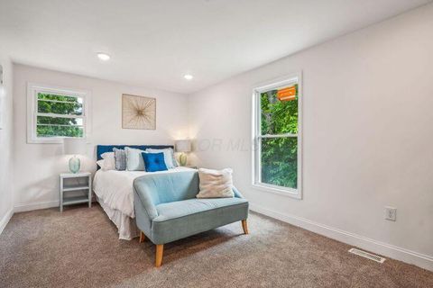 Tiny photo for 3216 E 5th Avenue, Columbus, OH 43219 (MLS # 225039593)