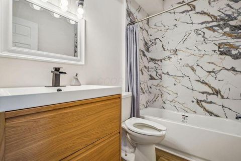 Tiny photo for 3216 E 5th Avenue, Columbus, OH 43219 (MLS # 225039593)