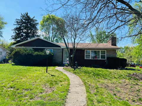 Photo of 433 Crandall Drive, Worthington, OH 43085 (MLS # 226012684)