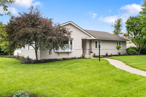 Photo of 3071 Halesworth Road, Columbus, OH 43221 (MLS # 226019263)