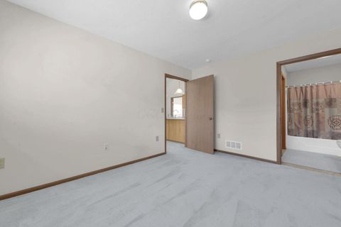 Tiny photo for 6813 Ridge Rock Drive 14 #14, New Albany, OH 43054 (MLS # 225037943)