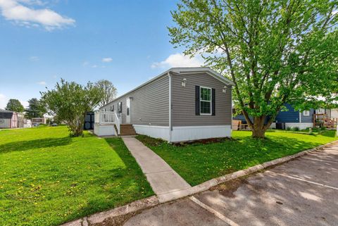 Photo of 194 Northcrest Drive, Marysville, OH 43040 (MLS # 226012707)