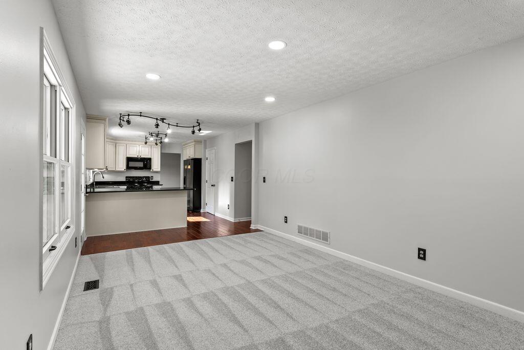 7034 Cavalry Court, Dublin, Ohio image 19