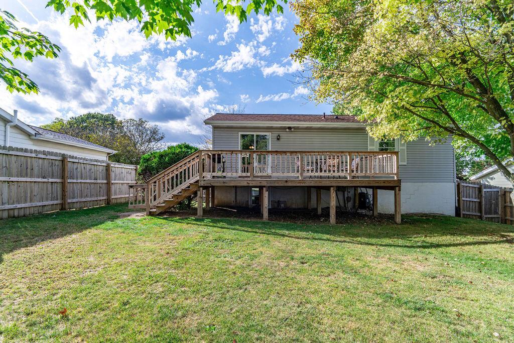 Marysville, Ohio 43040, United States, 3 Bedrooms Bedrooms, ,2 BathroomsBathrooms,Residential,Contingent,215937