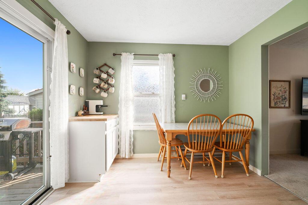 Marysville, Ohio 43040, United States, 3 Bedrooms Bedrooms, ,2 BathroomsBathrooms,Residential,Contingent,215937