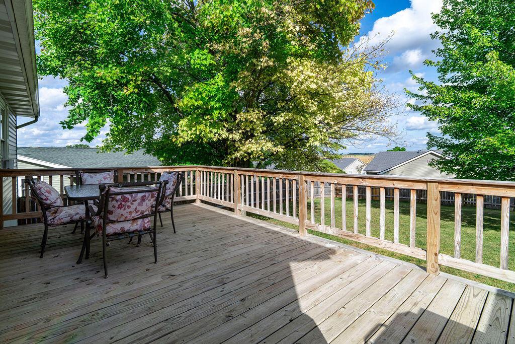 Marysville, Ohio 43040, United States, 3 Bedrooms Bedrooms, ,2 BathroomsBathrooms,Residential,Contingent,215937