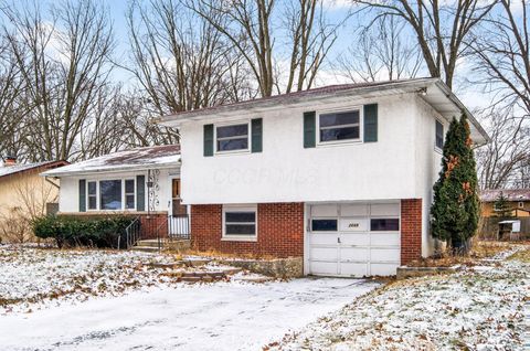 Photo of 2669 Alder Vista Drive, Columbus, OH 43231 (MLS # 226001693)