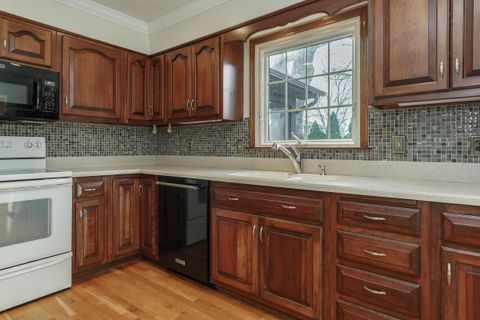 Tiny photo for 5975 Rocky Rill Road, Columbus, OH 43235 (MLS # 226000816)