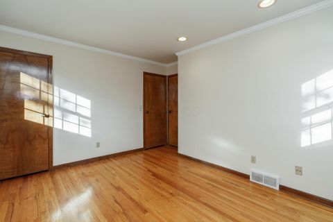 Tiny photo for 5975 Rocky Rill Road, Columbus, OH 43235 (MLS # 226000816)