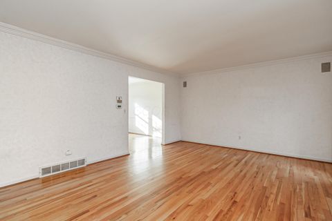 Tiny photo for 5975 Rocky Rill Road, Columbus, OH 43235 (MLS # 226000816)