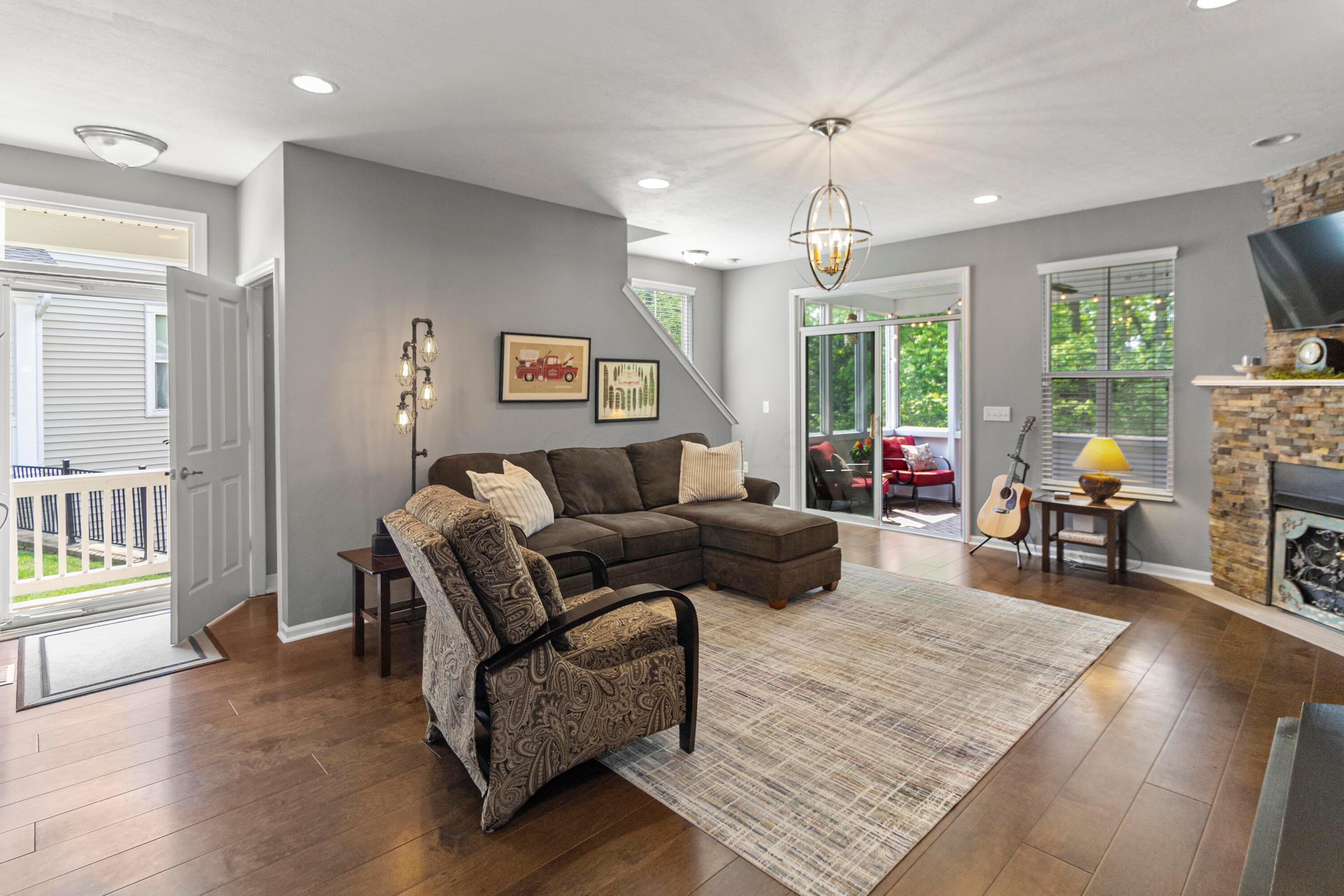 377 Westgreen Lane, Westerville, Ohio image 4